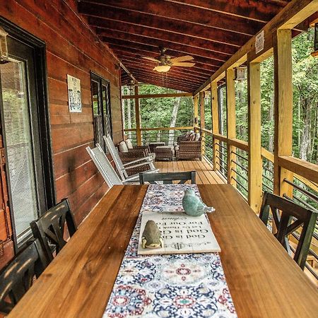 Adore The Smores Rustic Mountain Charm Outdoor Spaces And A Cozy Hot Tub Blue Ridge Esterno foto