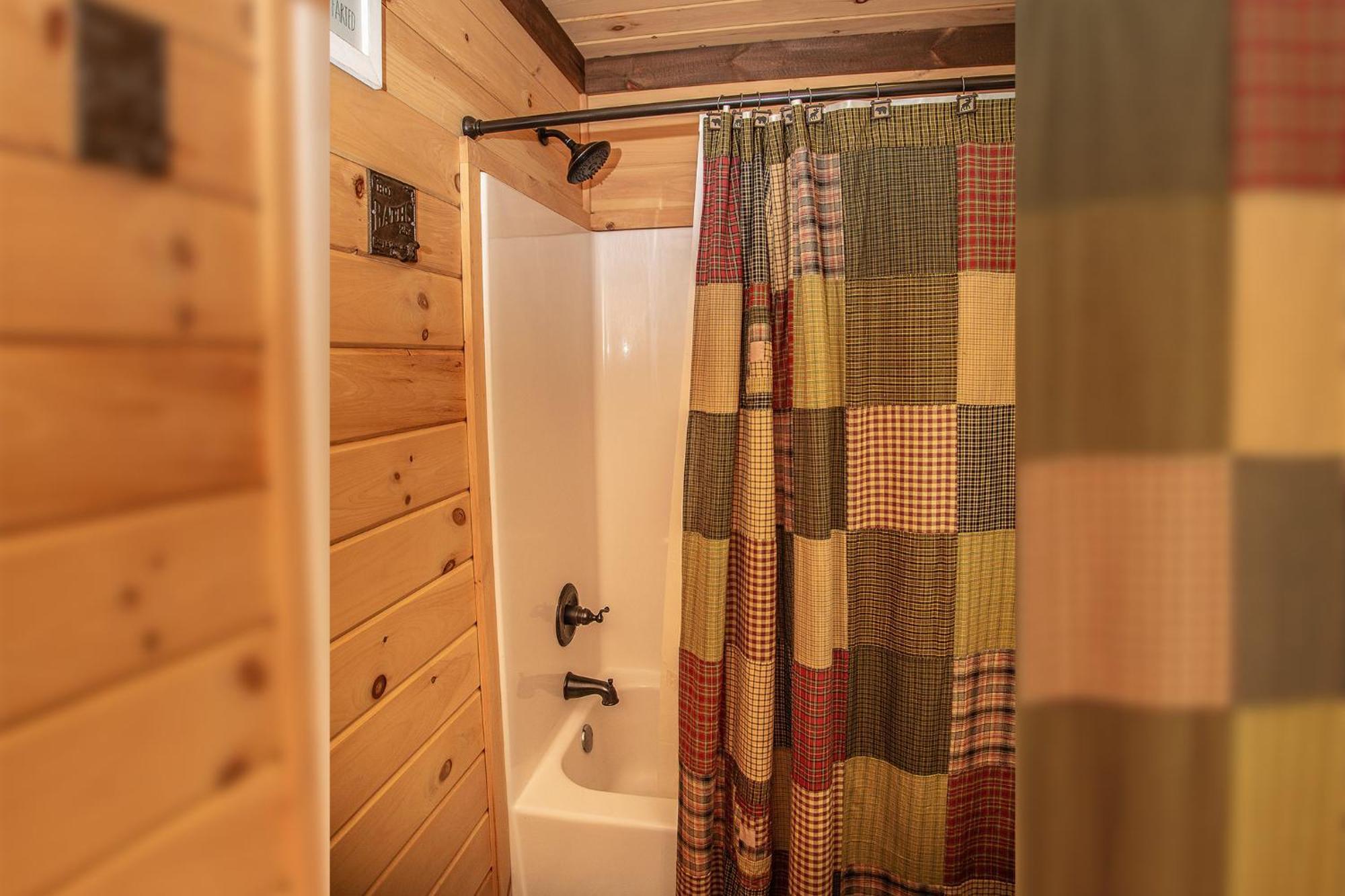 Adore The Smores Rustic Mountain Charm Outdoor Spaces And A Cozy Hot Tub Blue Ridge Esterno foto