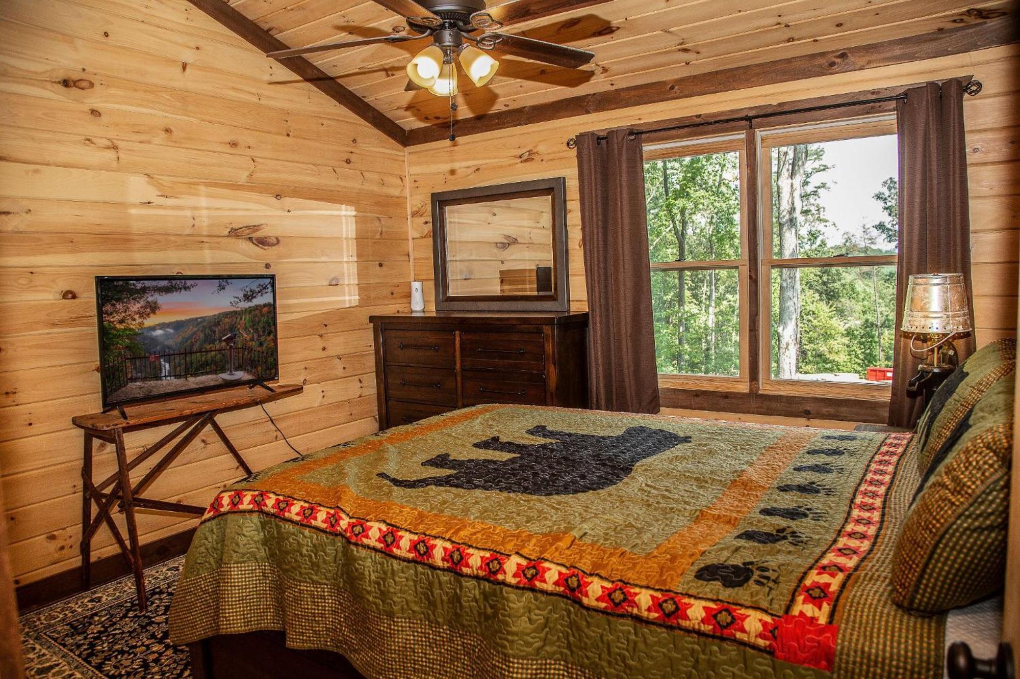 Adore The Smores Rustic Mountain Charm Outdoor Spaces And A Cozy Hot Tub Blue Ridge Esterno foto